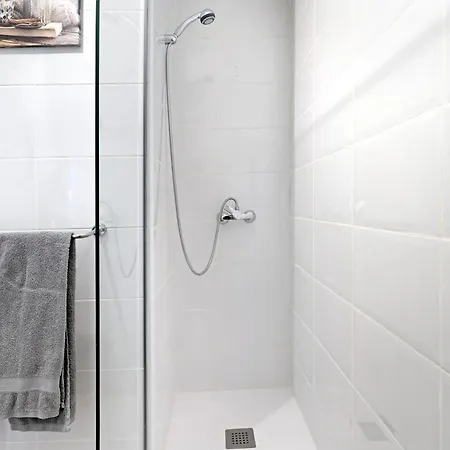 Vista A Y D Apartament *